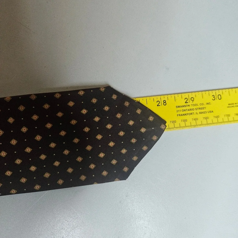 Christian Dior Cravates Silk Tie Brown Geometric Diamond Pattern Mens Necktie
